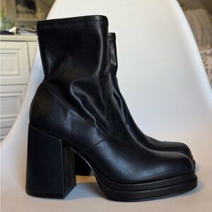 Steve Madden Boots